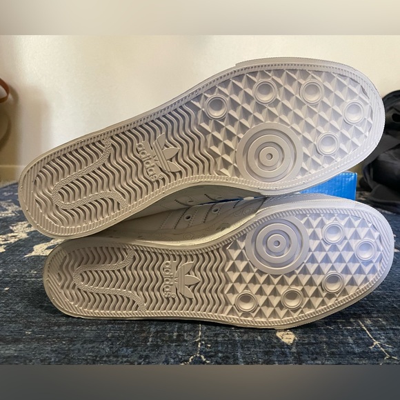 Adidas Nizza Solo Logo Print sneaker, men’s 10 - Picture 6 of 7